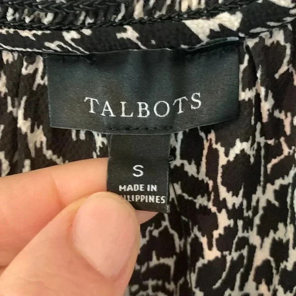 Talbots sleeveless blouse with tie front size small new with tags - Picture 2 of 8